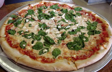 Delicious Spinach Pizza is very nutritious